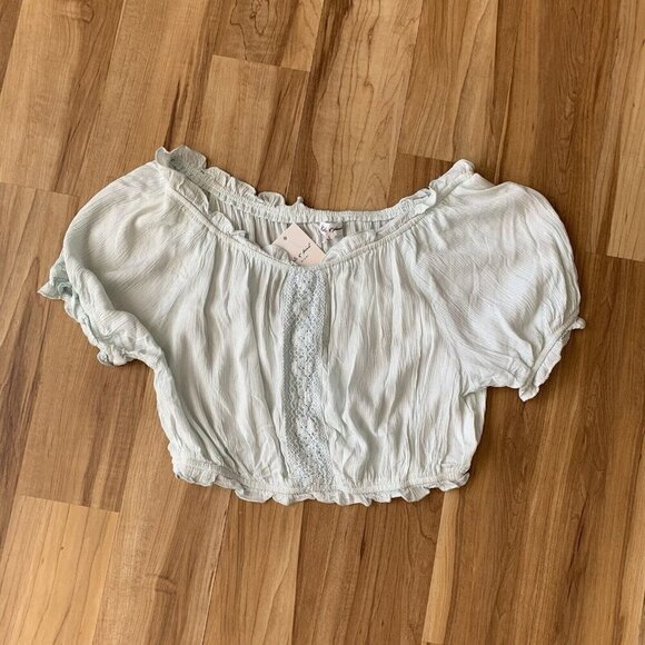 Kiwi Punch Mint Green Short Sleeve Crop Blouse Ruffle Crochet Size Large NWT - Picture 1 of 8